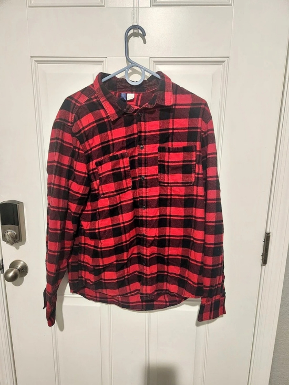 Divided H&M Men's Red/Black Plaid Flannel Button-Up Shirt Pockets L